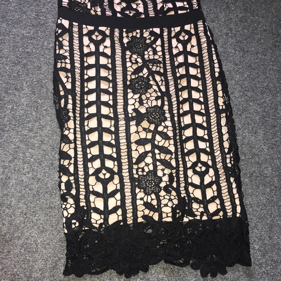 It’s very very beautiful black dress - Picture 4 of 7